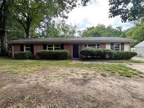 Building Photo - 1078 Lynwood Dr