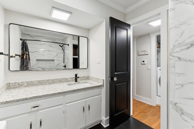 Foto del edificio - 2825 Highland Ave