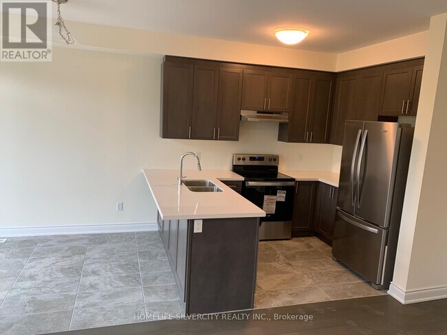 Photo du bâtiment - 4 Little River Xing