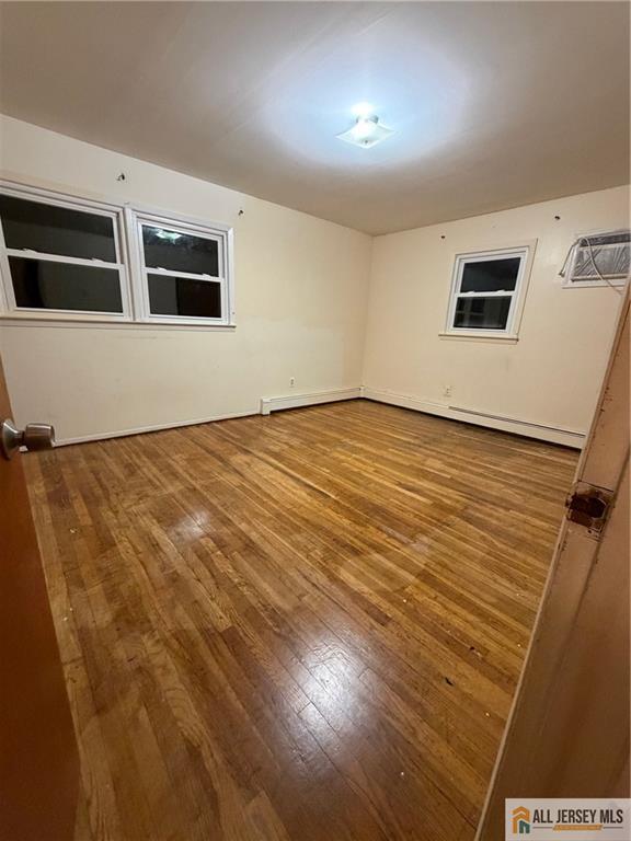 Building Photo - 291 Wood Ave