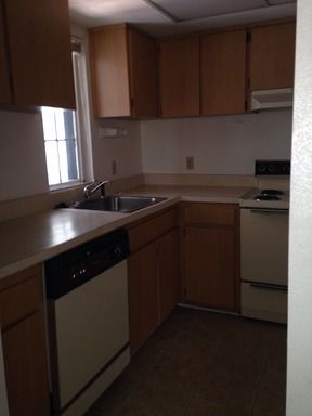 Building Photo - 454 Fairways Cir