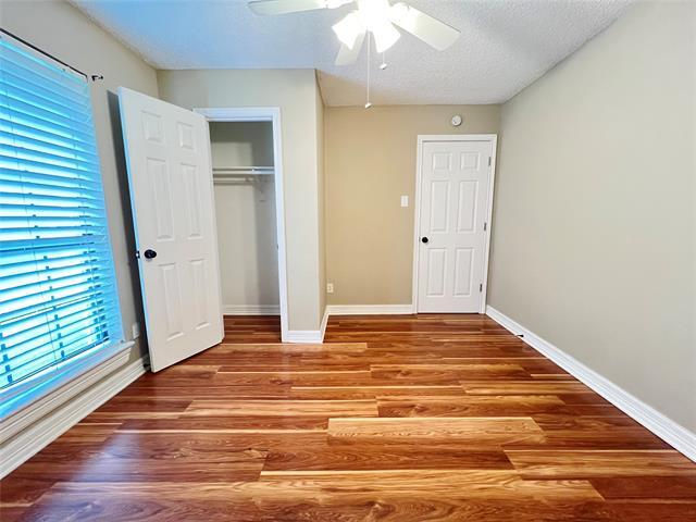 Building Photo - 3514 Riverview Dr