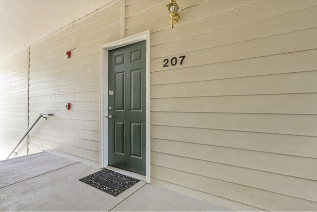 Building Photo - 19019 E Warren Dr