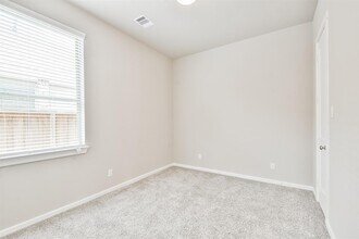 Building Photo - 27025 Sofia Forest Dr