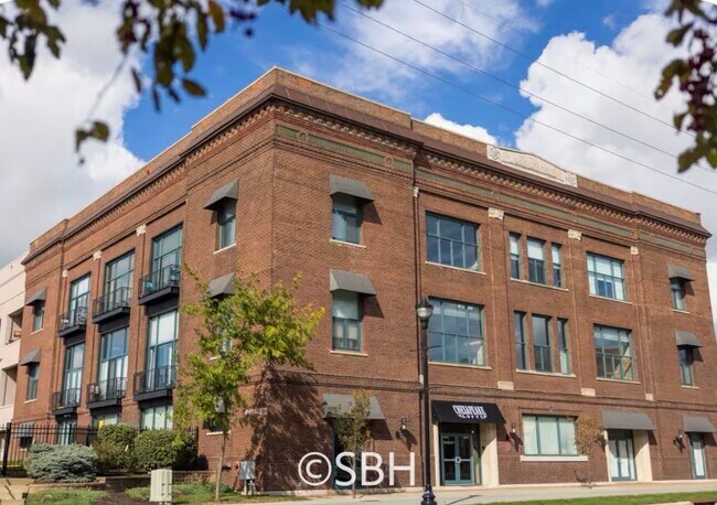 Foto del edificio - 401 W Shoreline Dr