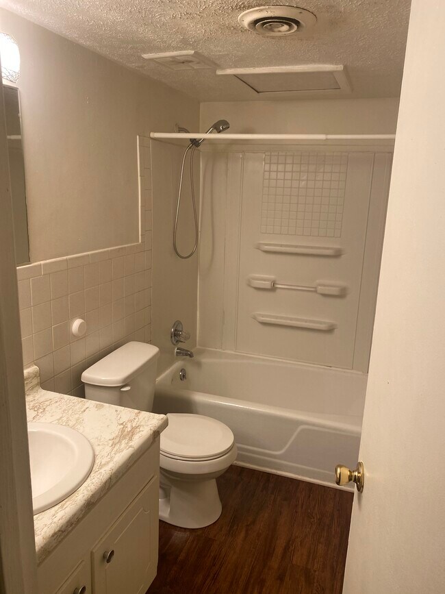 Building Photo - 3207 Tallywood Dr