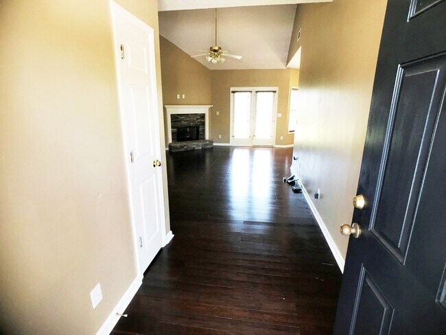 Foto del edificio - Ranch Home - Open Floor Plan