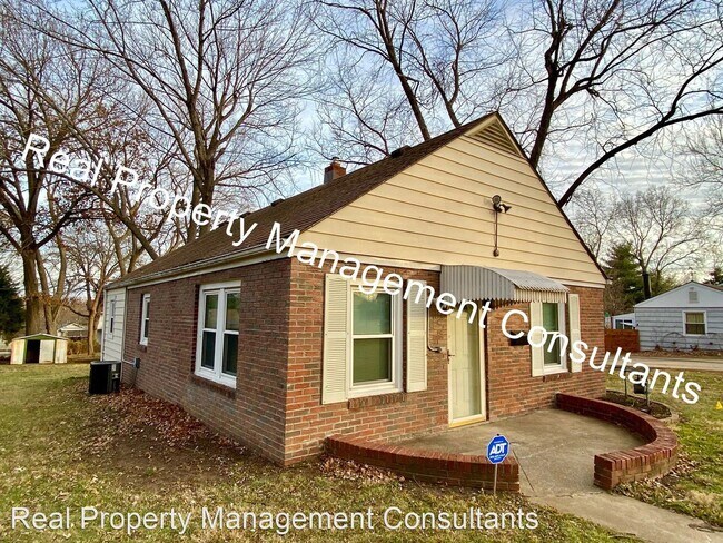 Foto del edificio - 2 br, 1 bath House - 2919 S Claremont Ave
