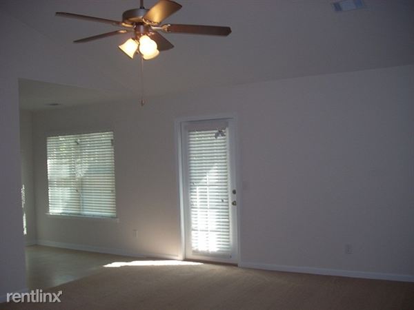 Foto del edificio - 103 Five Oaks Ct