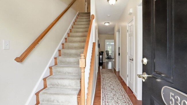 Building Photo - Charming 3 Bed, 2.5 Bath Condo in Midlothi...