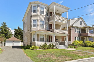 Building Photo - 46 Churchill St
