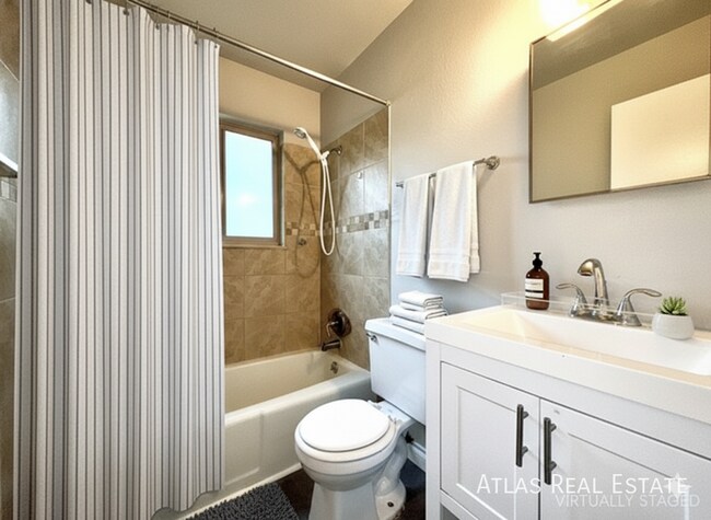 Photo - 4319 Dewey Dr Apartment