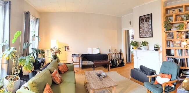 Sala de estar - 444 N Tioga St