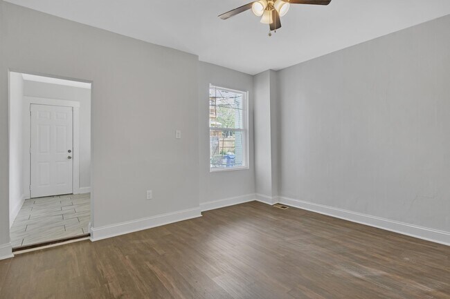 Building Photo - 1624 E 29th St
