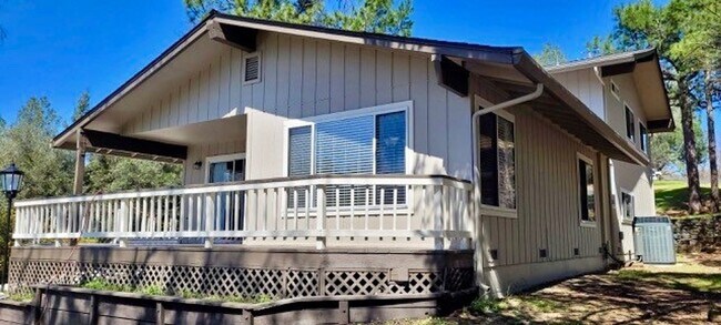 Building Photo - LAKE OF THE PINES 2-STORY HOUSE