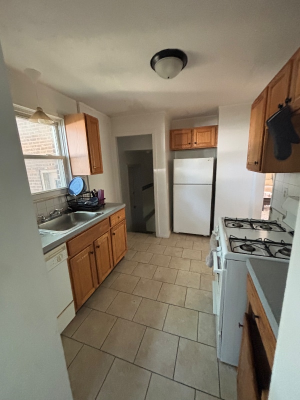 Building Photo - 4661 W 148th St