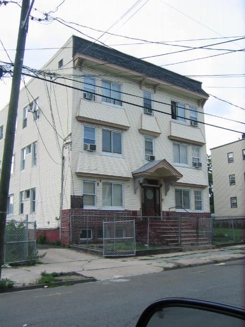 Building Photo - 179-181 22nd St