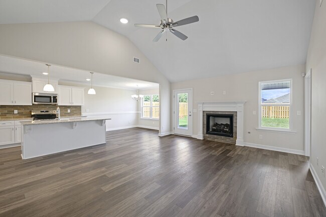 Foto del edificio - 8850 Snelling Dr