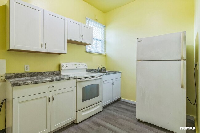 Foto del edificio - Charming 1BR Duplex in Fort Valley