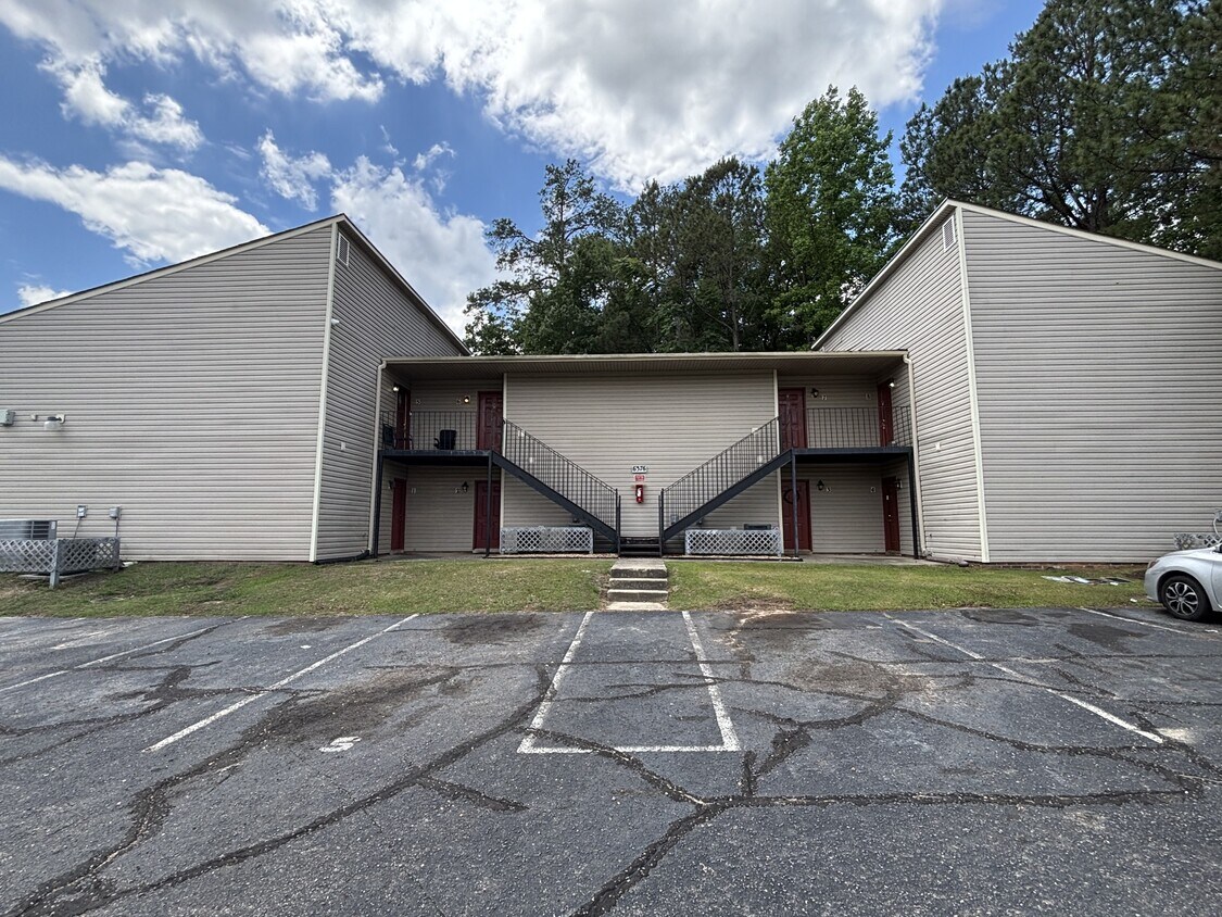Primary Photo - 6376 Applecross Ave