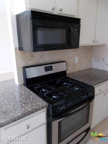 Foto del edificio - 1 br, 1 bath Condo - 400 N Sunrise Way Apt...