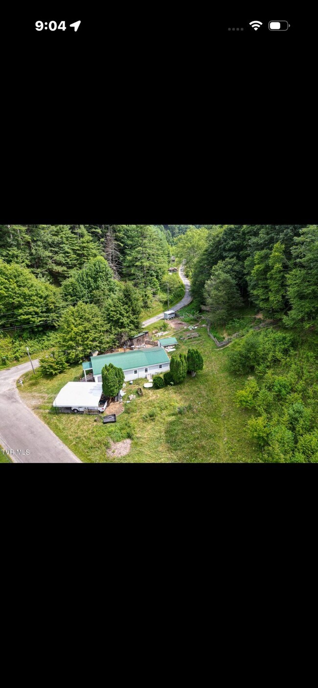 Foto del edificio - 729 Drakes Creek Rd