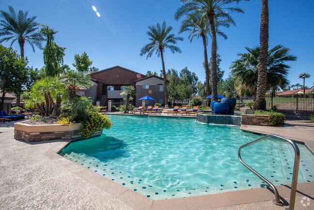 Carlyle At South Mountain Apartments Phoenix Az Apartments Com