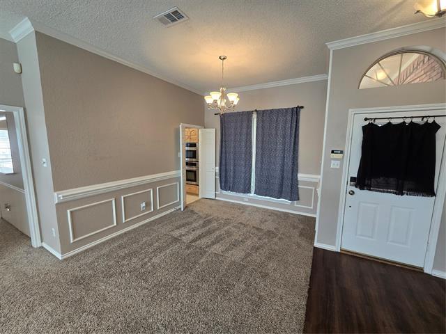 Building Photo - 2609 Classic Ct E