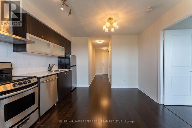 Photo du bâtiment - 2015 Sheppard Ave E