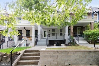Building Photo - 1232 Trinidad Ave NE