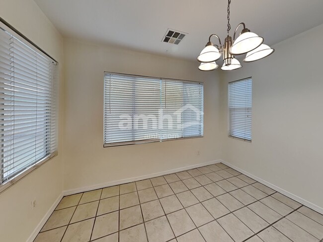 Building Photo - 2030 S 87th St