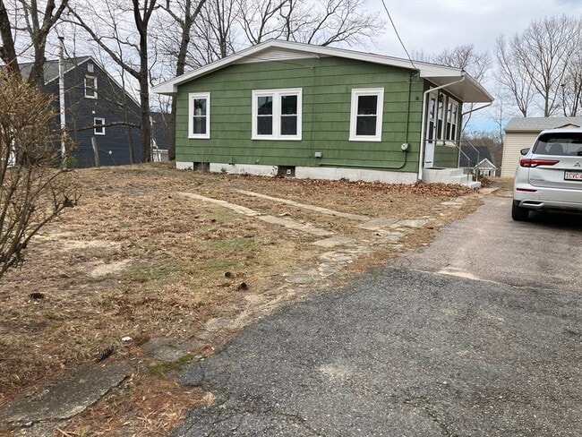 Building Photo - 37 Lawn St