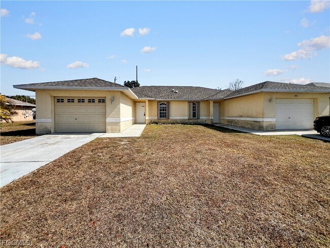 Foto del edificio - 1909 SW Santa Barbara Pl