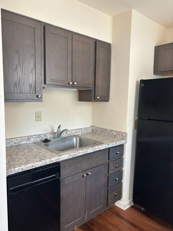 Foto del edificio - 123 E Gorham St