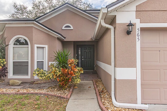 Foto del edificio - 565 Blue Water Ave