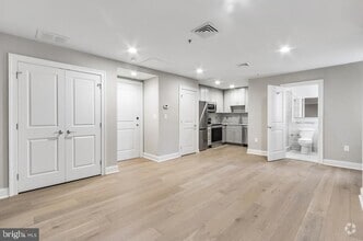 Building Photo - 222 W Rittenhouse Square