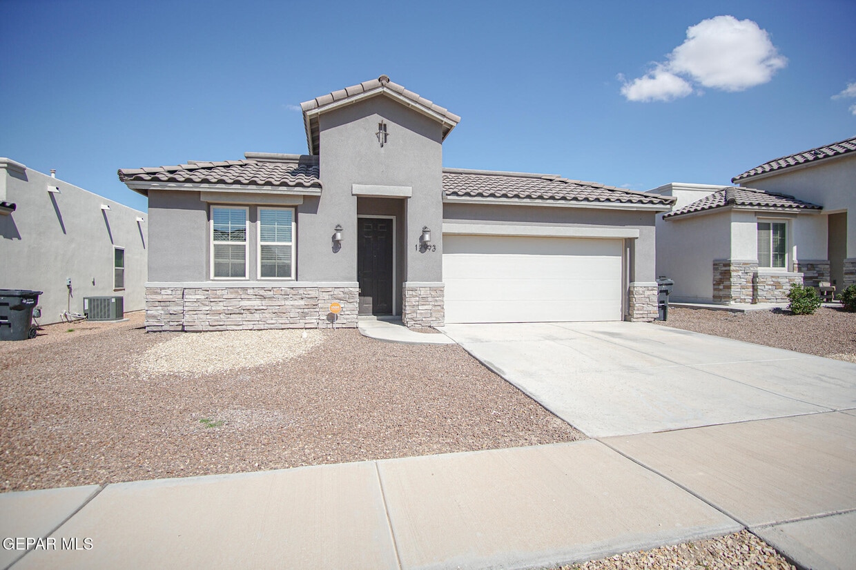 Primary Photo - 12993 Tryne Way