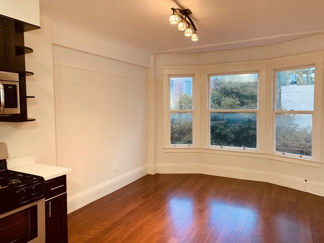 Foto del edificio - 1062 Sutter St