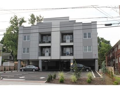 Foto principal - 214 W Grand St