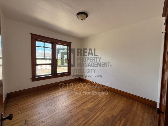 Foto del edificio - 212 W Evans Ave
