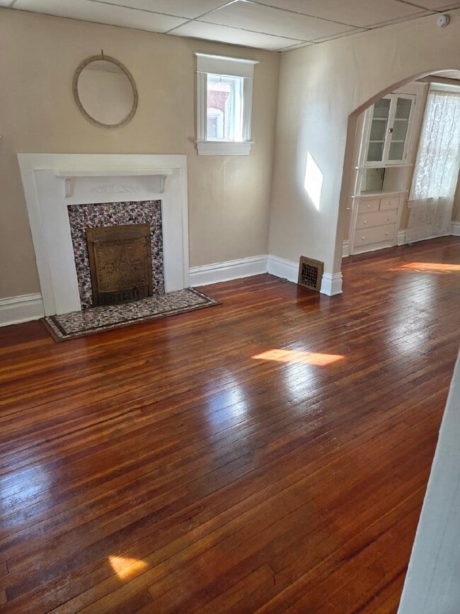 Building Photo - 1043 S Pennsylvania St