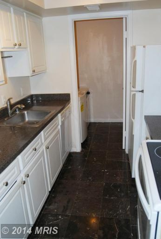 Primary Photo - 18316 Streamside Dr