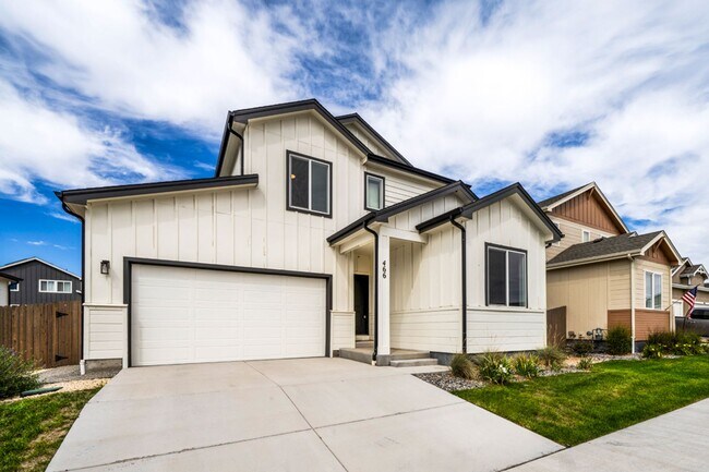 Foto del edificio - 466 Indian Grass St
