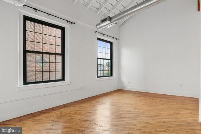 Foto del edificio - 200 Lincoln Ave