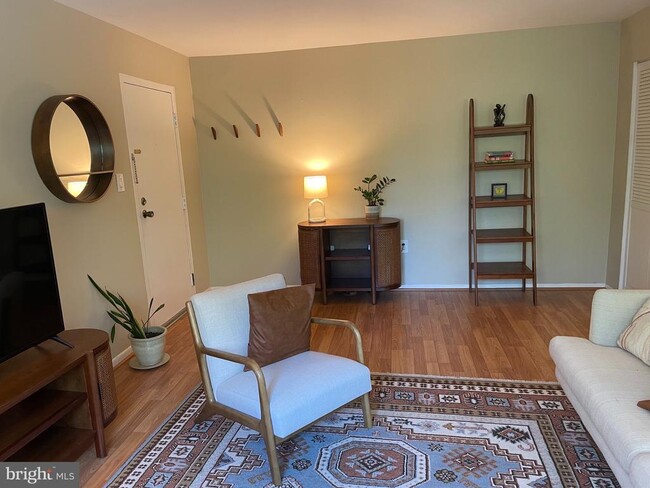 Foto del edificio - 3342 S 28th St