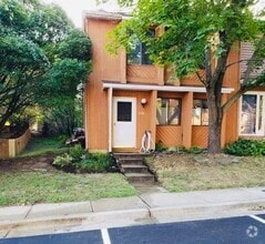Building Photo - 1358 Hazel Nut Ct