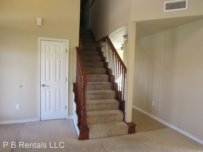 Foto del edificio - 4 br, 2.5 bath House - 7914 SW Forest Ave.