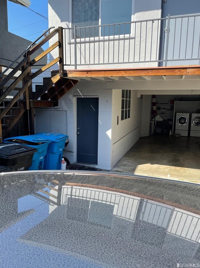 Building Photo - 1108 Capuchino Ave