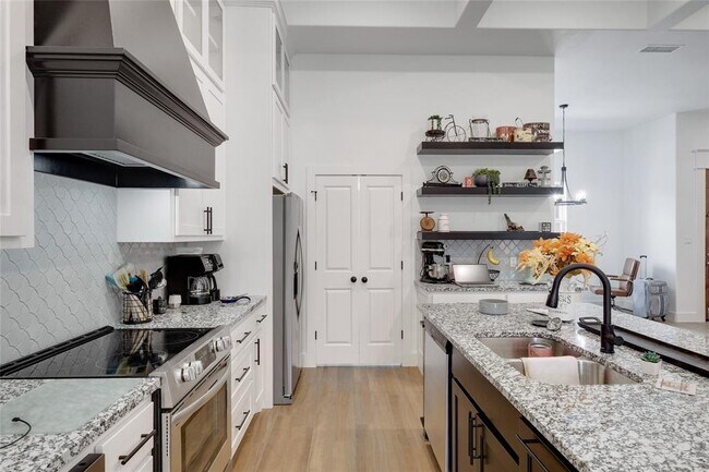 Foto del edificio - 4304 N Chisholm Trail