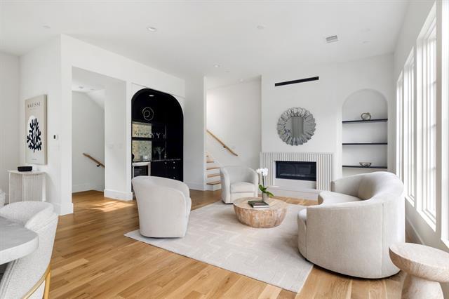 Foto del edificio - 3939 Hawthorne Ave